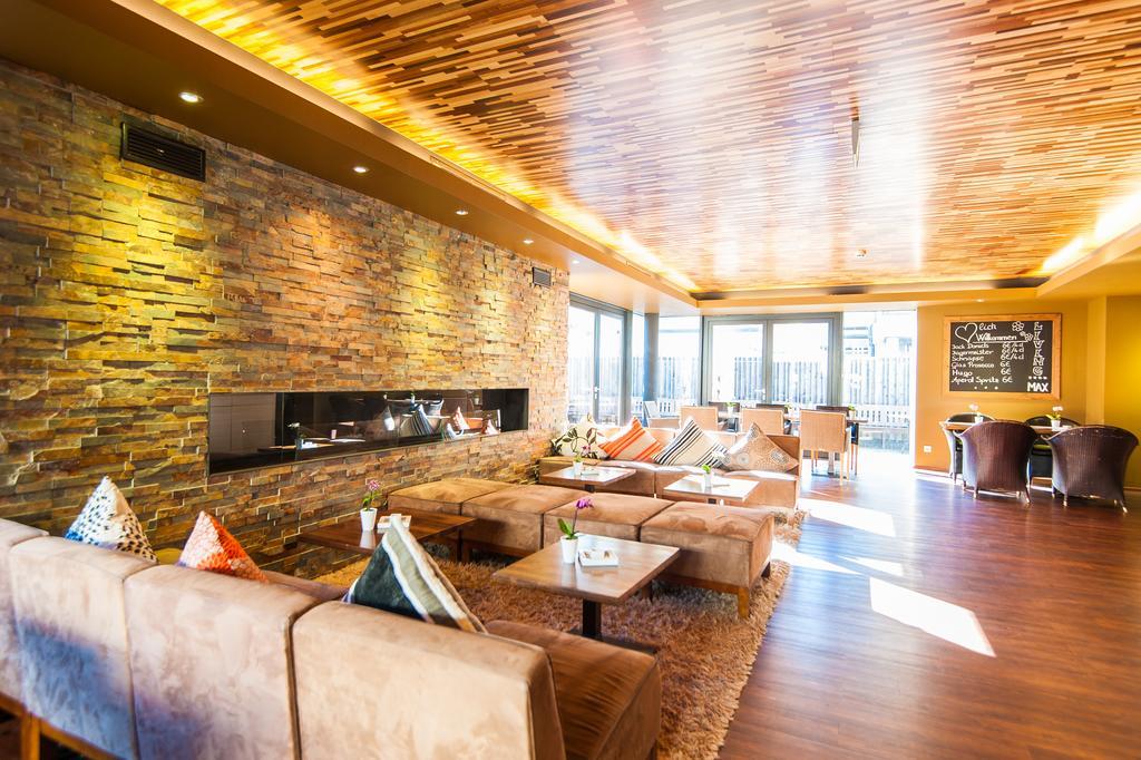 Living Max Hotel Zell am See Eksteriør bilde